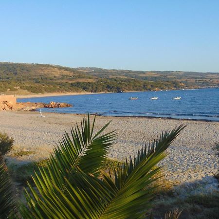Casa Vacanza Costa Rossa Vista Mare Trinità dʼAgultu Exterior foto