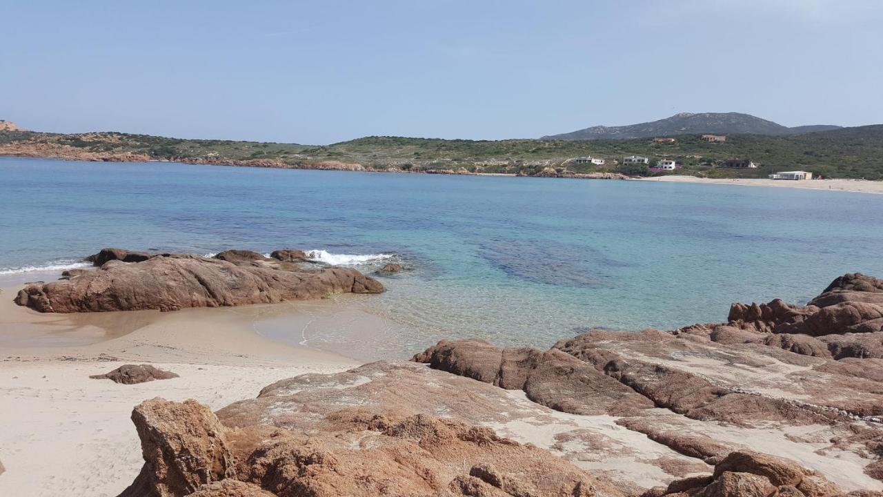 Casa Vacanza Costa Rossa Vista Mare Trinità dʼAgultu Exterior foto