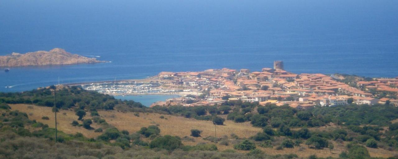 Casa Vacanza Costa Rossa Vista Mare Trinità dʼAgultu Exterior foto