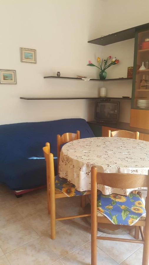 Casa Vacanza Costa Rossa Vista Mare Trinità dʼAgultu Exterior foto