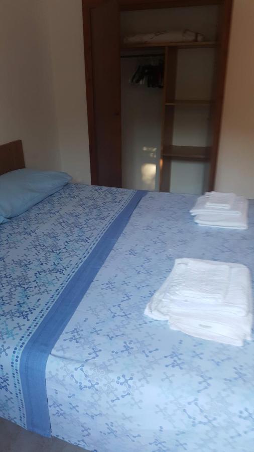Casa Vacanza Costa Rossa Vista Mare Trinità dʼAgultu Exterior foto
